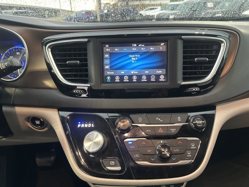 2018 Chrysler Pacifica Touring L