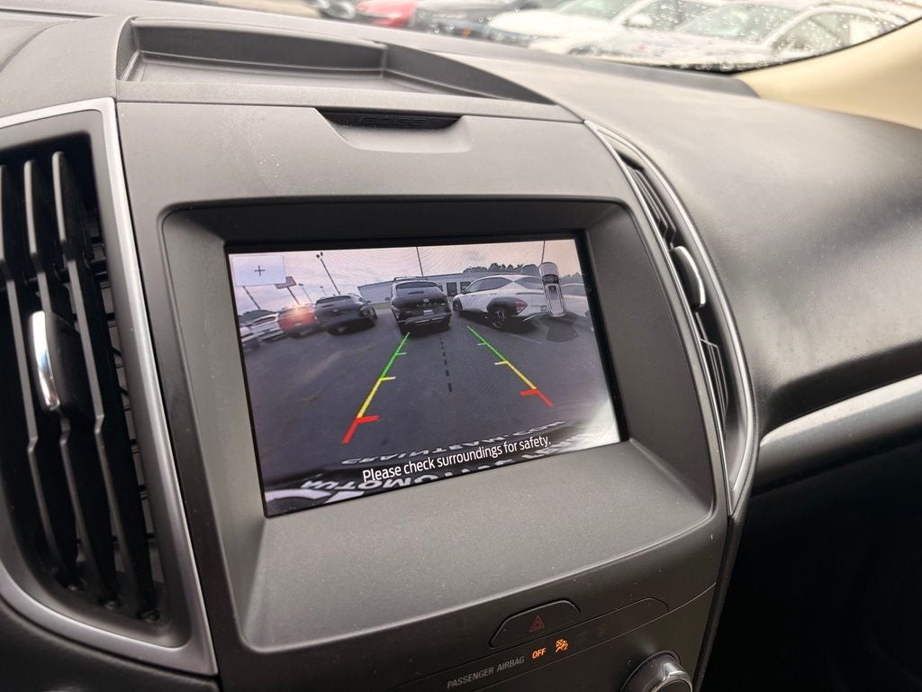 2020 Ford Edge SE