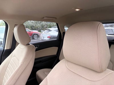 2020 Ford Edge SE