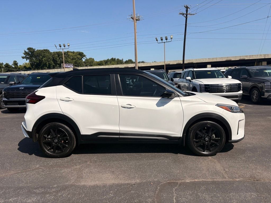 2025 Nissan Kicks SV