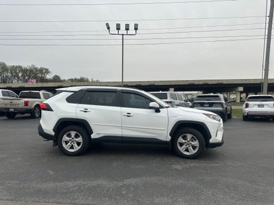 2021 Toyota RAV4 Hybrid XLE