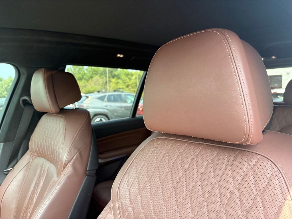 2024 BMW X7 M60i
