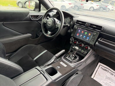 2024 Toyota GR86 Premium Clean Carfax / Apple CarPlay/Android Auto / 6-spee