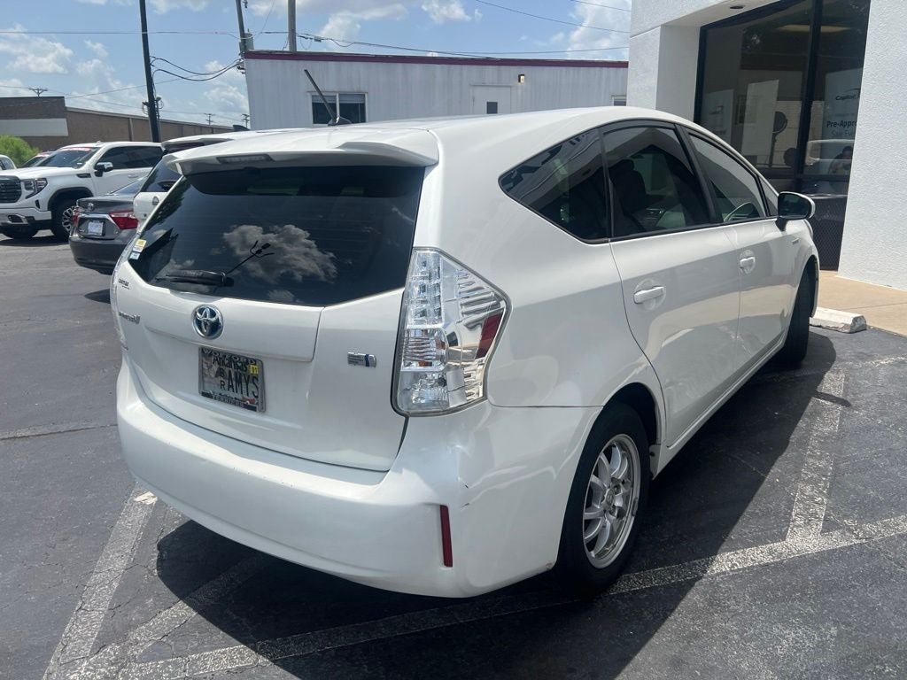 2013 Toyota Prius v Two