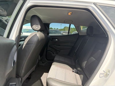 2024 Chevrolet Trax LT One Owner / Clean Carfax / 1LT Preferred Equipment