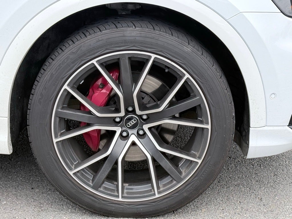 2020 Audi Q8 55 Premium Plus quattro