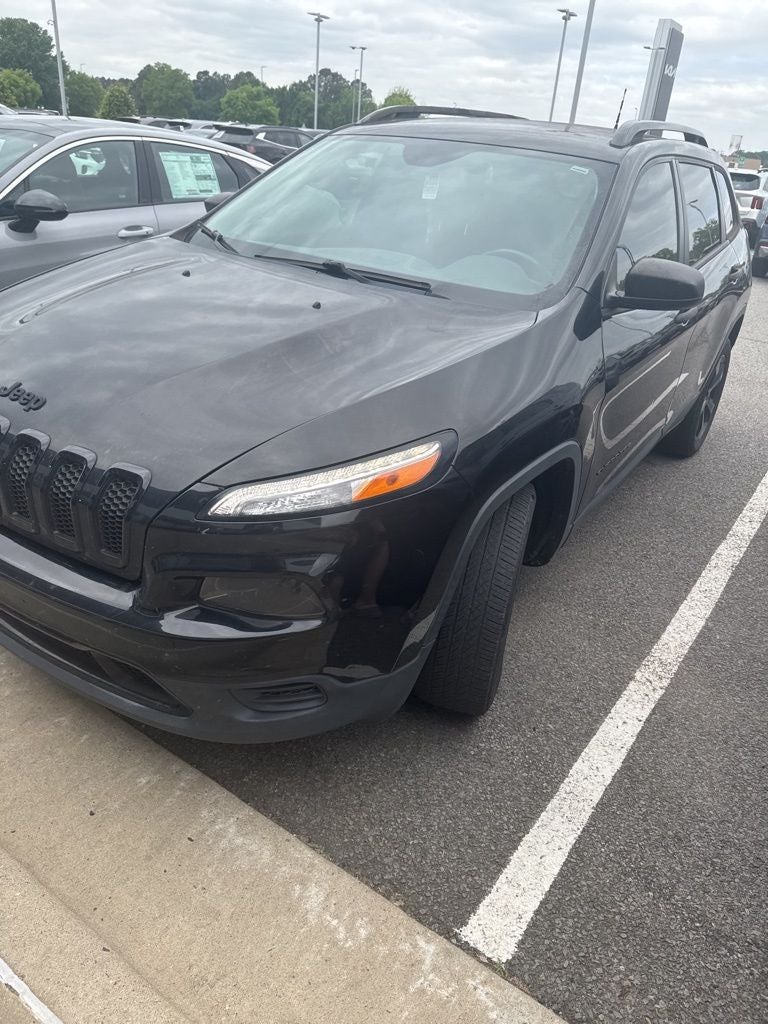 2017 Jeep Cherokee Sport