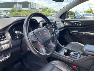 2022 GMC Acadia AT4