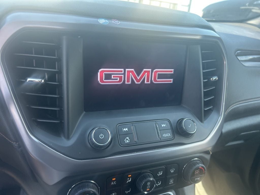 2022 GMC Acadia AT4