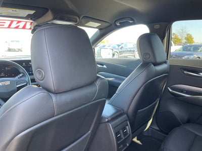 2025 Cadillac XT4 Premium Luxury