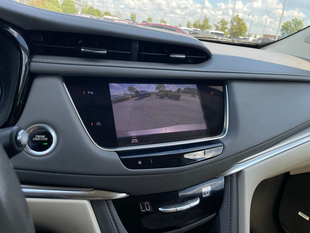 2022 Cadillac XT5 Premium Luxury