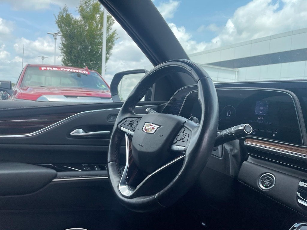 2023 Cadillac Escalade ESV Premium