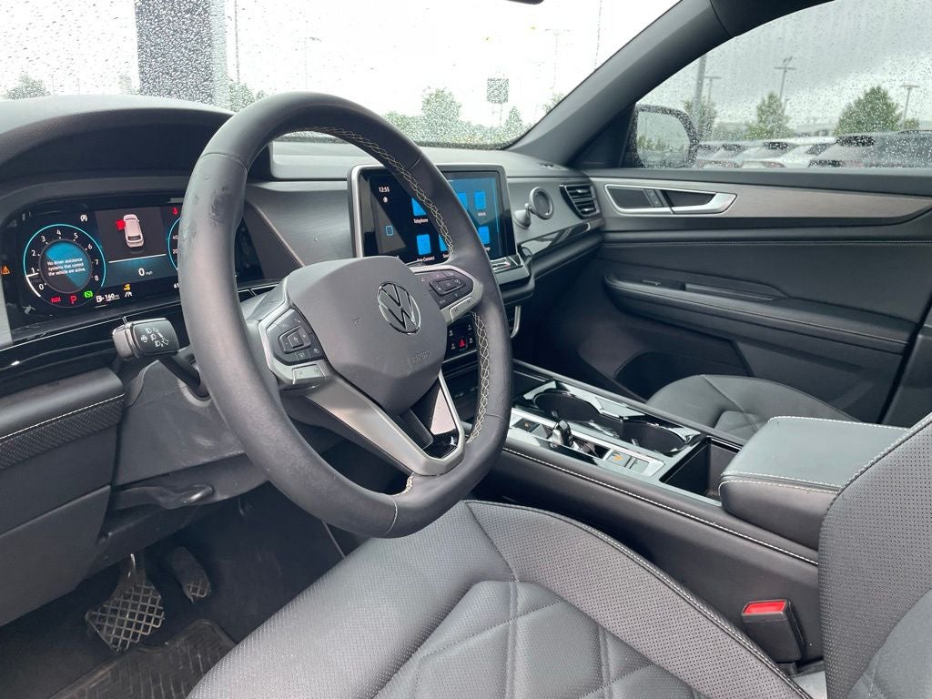 2024 Volkswagen Atlas Cross Sport 2.0T SE w/Technology