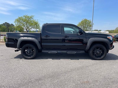 2022 Toyota Tacoma SR V6