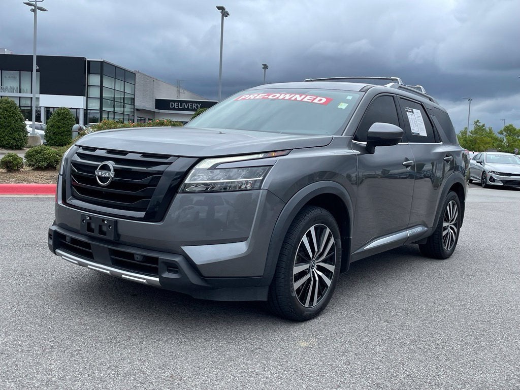 2023 Nissan Pathfinder Platinum