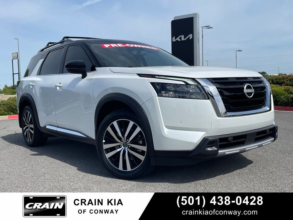 2025 Nissan Pathfinder Platinum