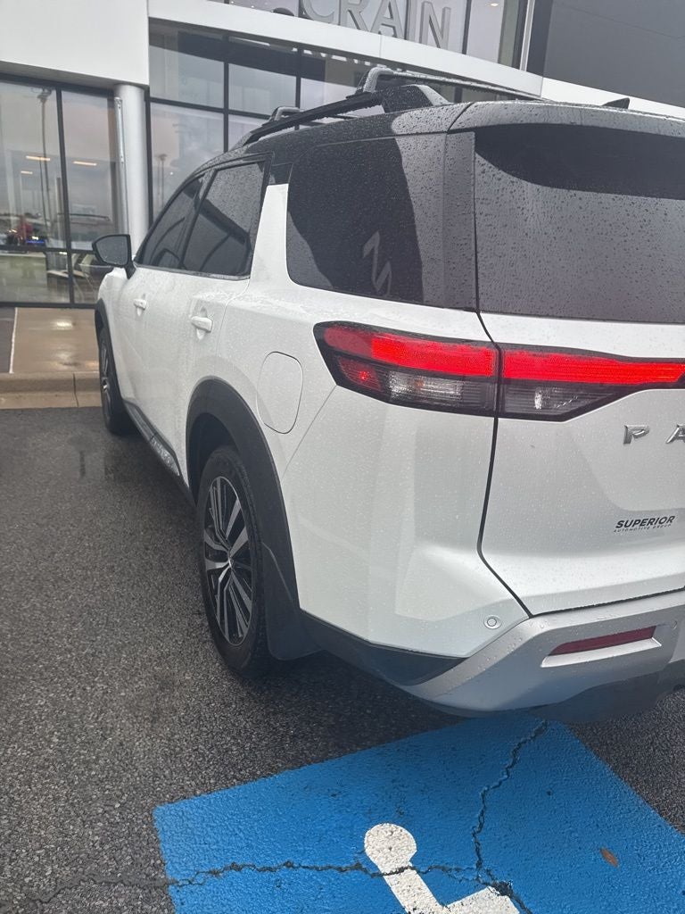 2025 Nissan Pathfinder Platinum