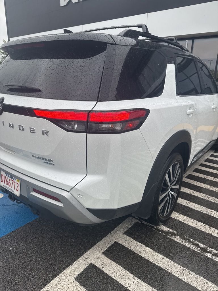 2025 Nissan Pathfinder Platinum