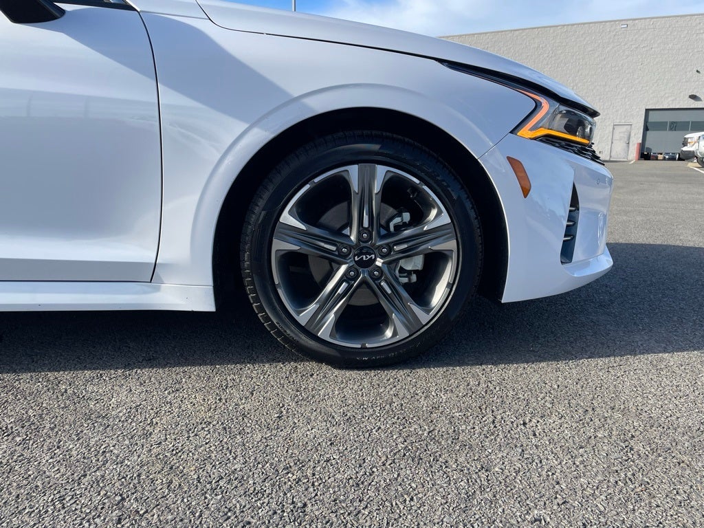 2024 Kia K5 EX
