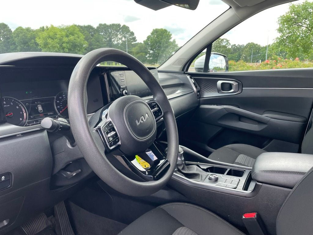 2023 Kia Sorento LX