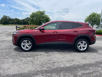 2025 Chevrolet Trax LS