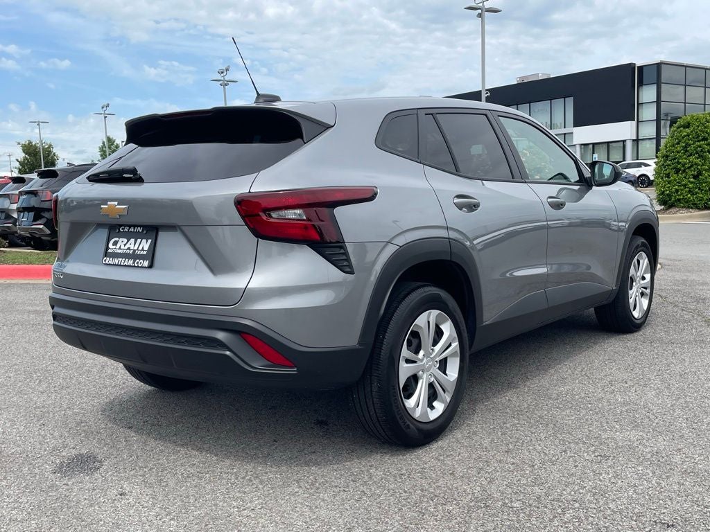 2025 Chevrolet Trax LS