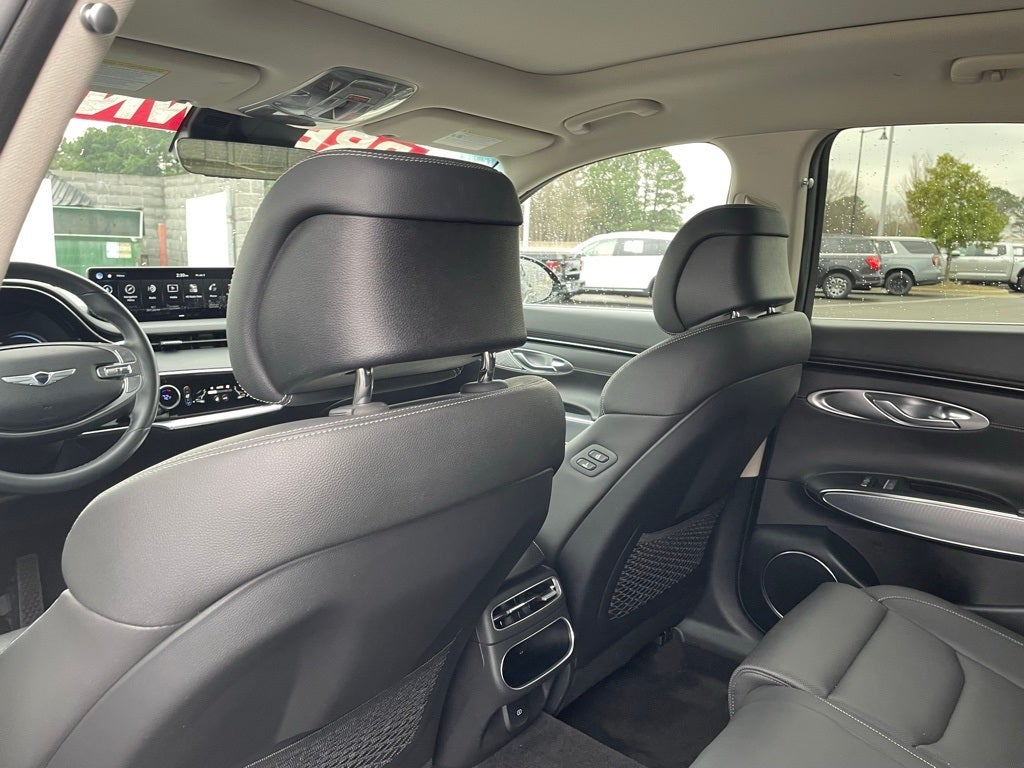 2023 Genesis GV70 2.5T