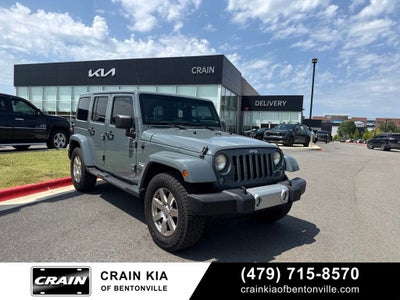 2014 Jeep Wrangler Unlimited Sahara - 4WD / CLEAN CARFAX