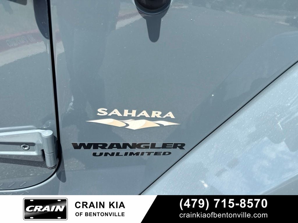 2014 Jeep Wrangler Unlimited Sahara - 4WD / CLEAN CARFAX