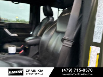 2015 Jeep Wrangler Unlimited Rubicon - 4WD / CLEAN CARFAX HISTORY