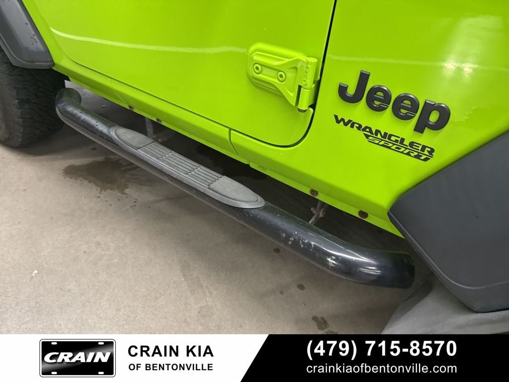 2021 Jeep Wrangler Sport - 4WD / CLEAN CARFAX HISTORY
