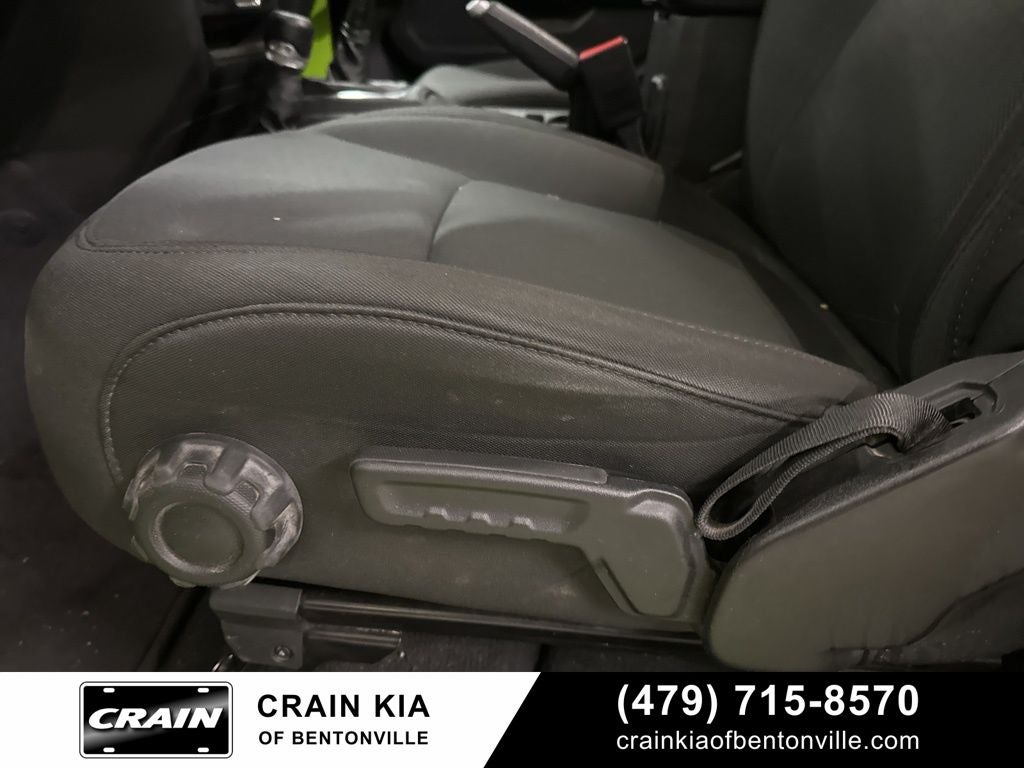 2021 Jeep Wrangler Sport - 4WD / CLEAN CARFAX HISTORY