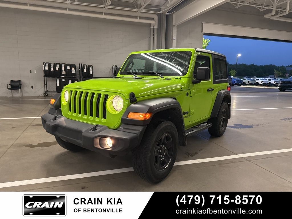 2021 Jeep Wrangler Sport - 4WD / CLEAN CARFAX HISTORY