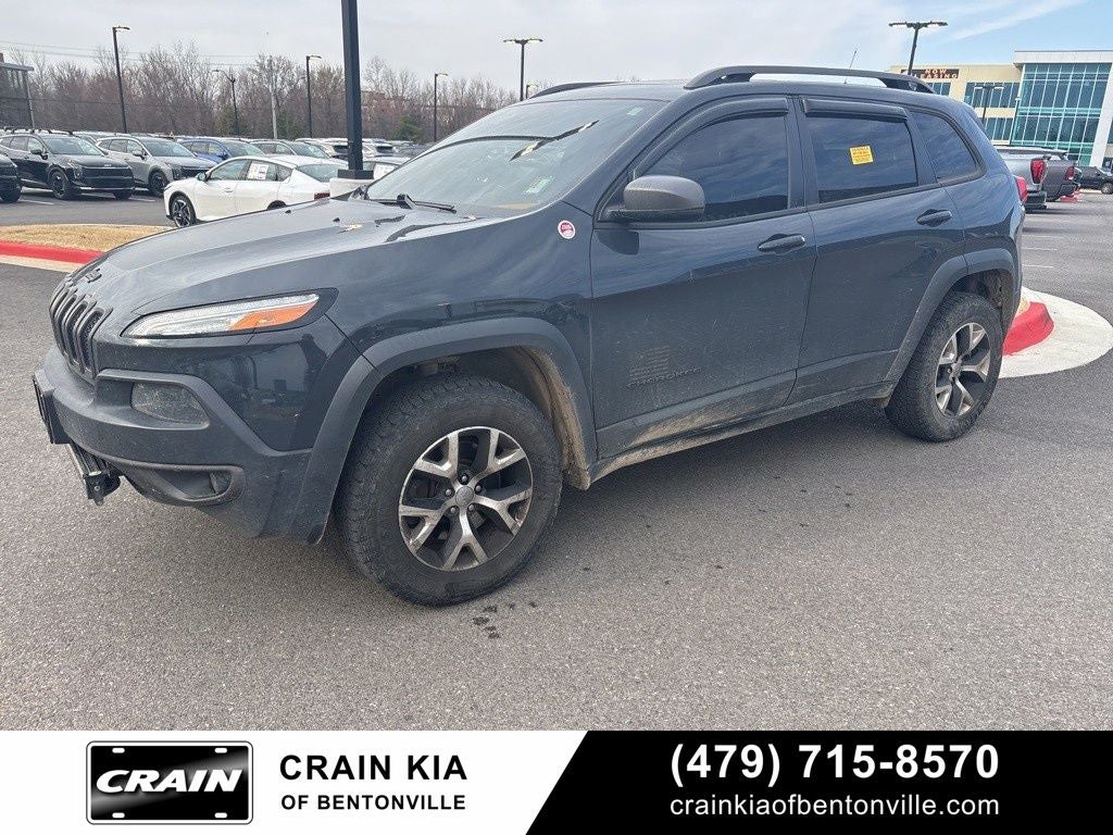 2016 Jeep Cherokee Trailhawk - 4WD / SUNROOF / CLEAN CARFAX