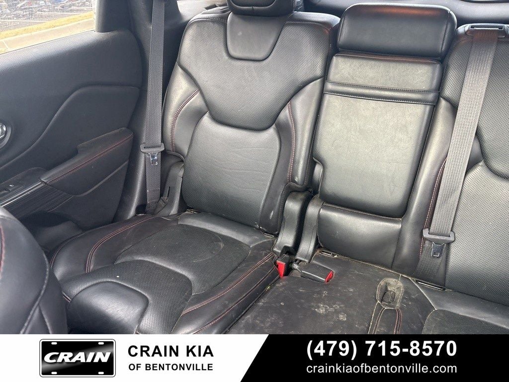 2016 Jeep Cherokee Trailhawk - 4WD / SUNROOF / CLEAN CARFAX