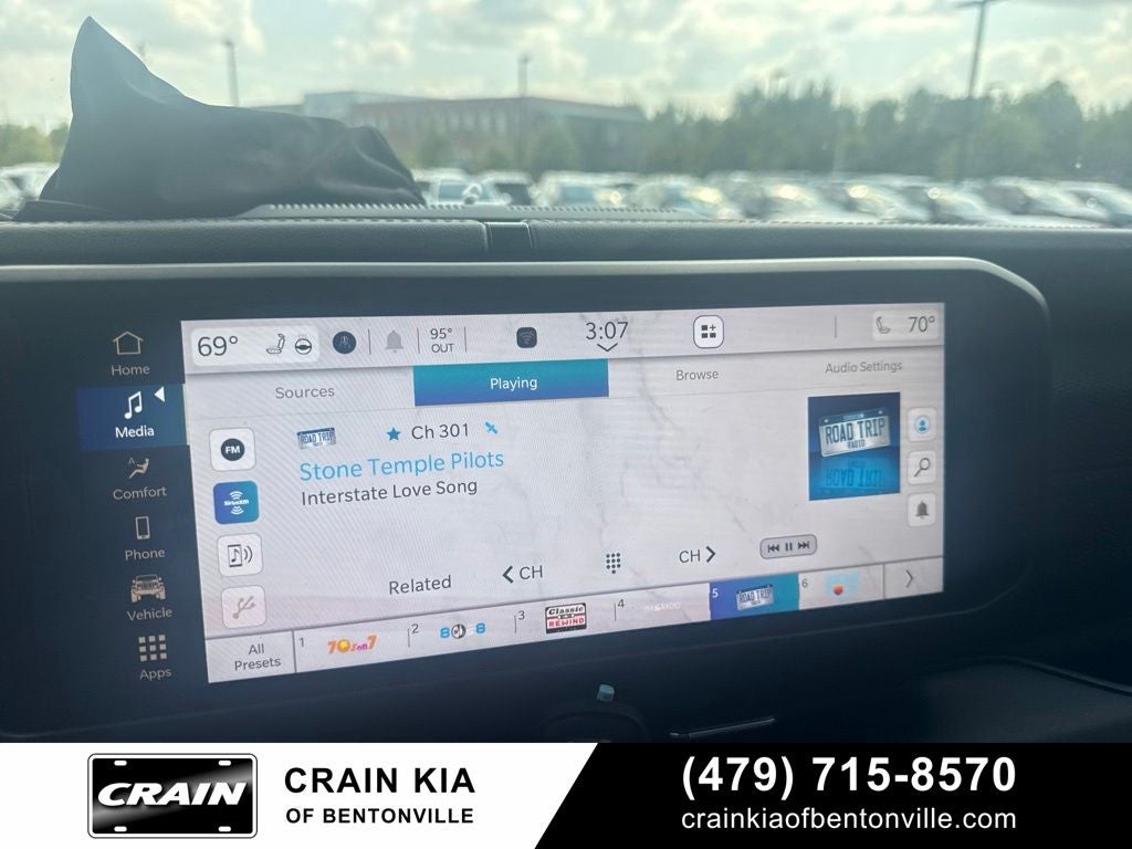 2025 Jeep Wrangler Rubicon - 4WD / CLEAN CARFAX / ONE OWNER
