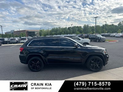 2013 Jeep Grand Cherokee Laredo - 4WD / SUNROOF