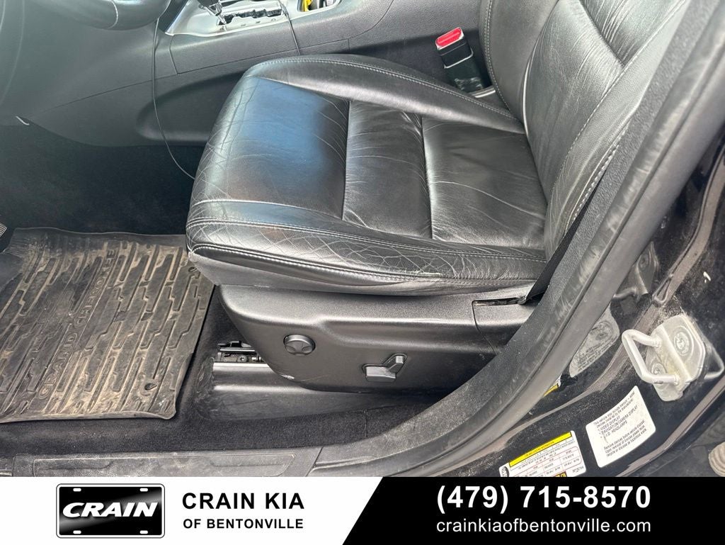 2013 Jeep Grand Cherokee Laredo - 4WD / SUNROOF