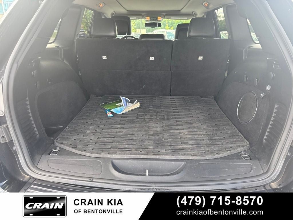 2013 Jeep Grand Cherokee Laredo - 4WD / SUNROOF