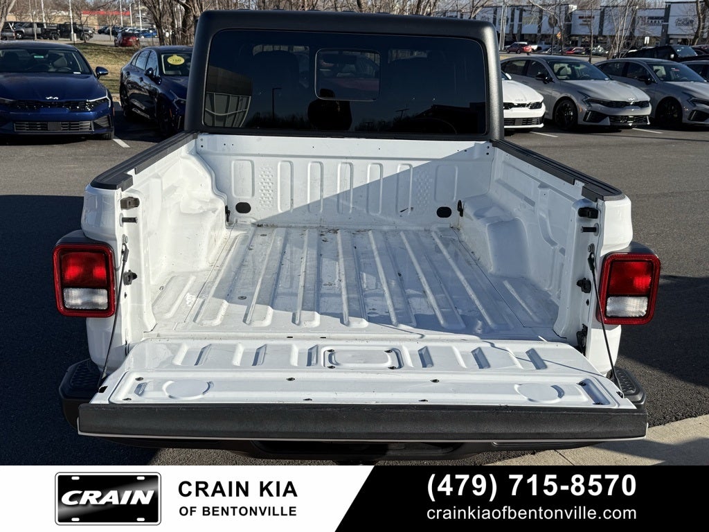 2022 Jeep Gladiator Overland - 4WD / CLEAN CARFAX