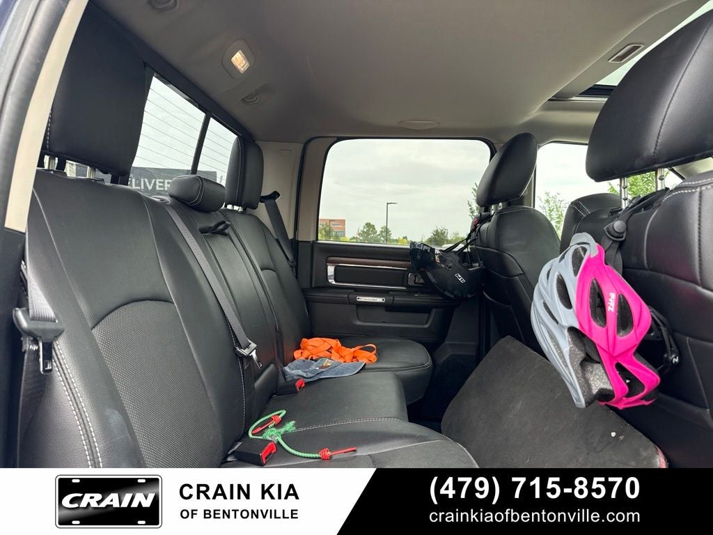 2016 RAM 1500 Laramie - 4WD / CLEAN CARFAX / ONE OWNER