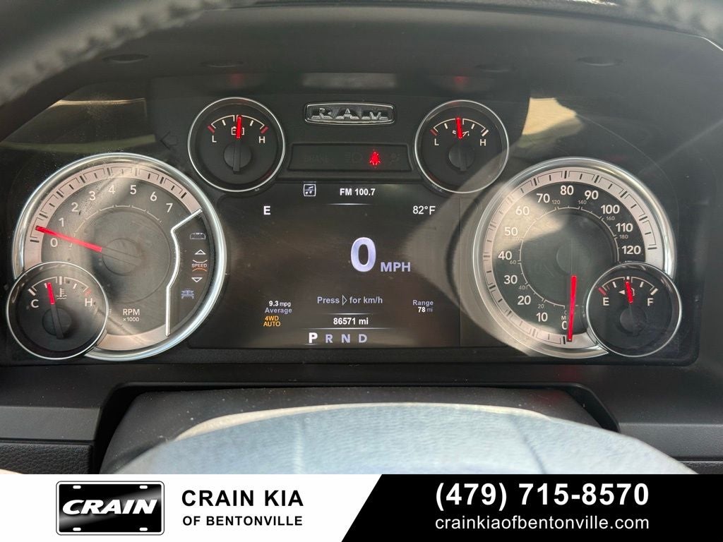 2015 RAM 1500 Laramie - 4WD / SUNROOF