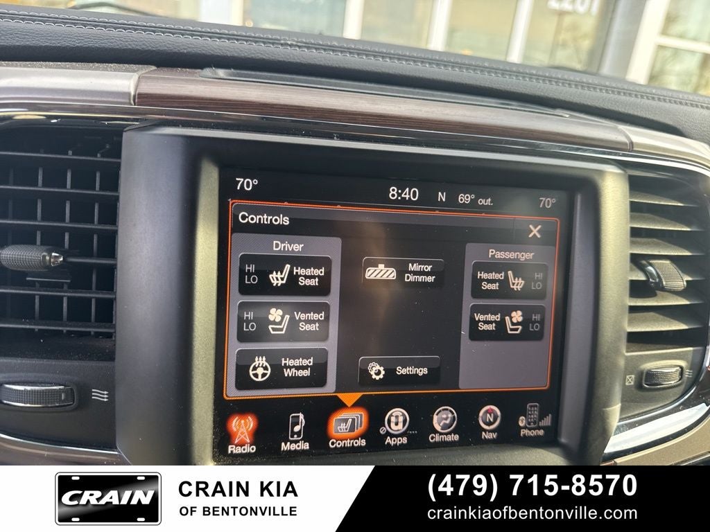 2015 RAM 1500 Laramie - 4WD / SUNROOF