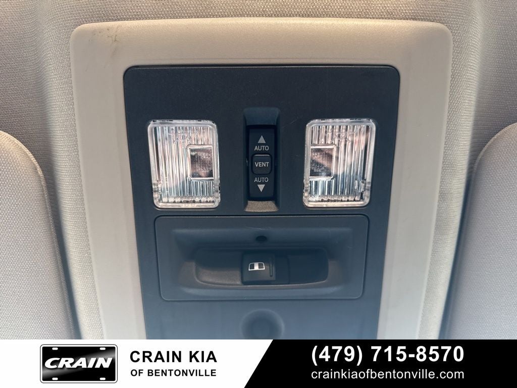 2015 RAM 1500 Laramie - 4WD / SUNROOF