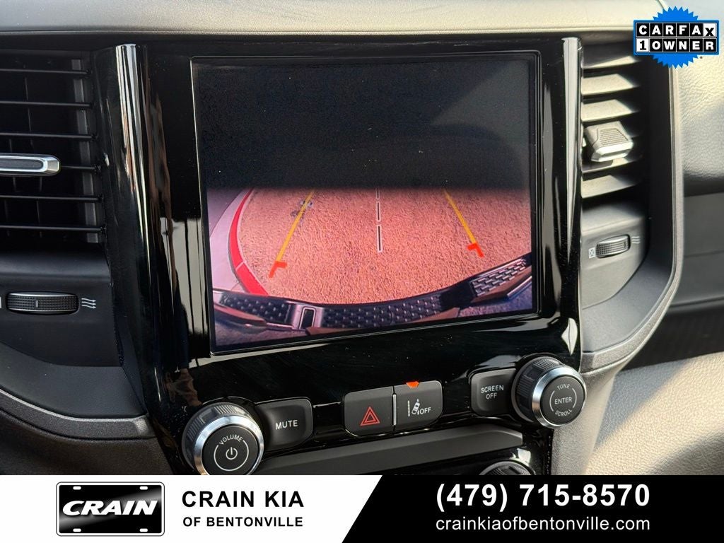 2025 RAM 1500 Warlock - 4WD / CLEAN CARFAX / ONE OWNER