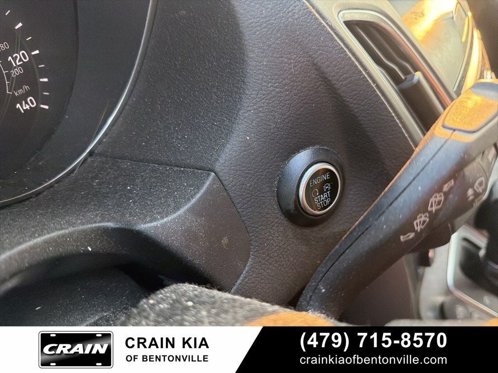 2018 Ford Focus Titanium - SUNROOF / CLEAN CARFAX / LOW MILES!