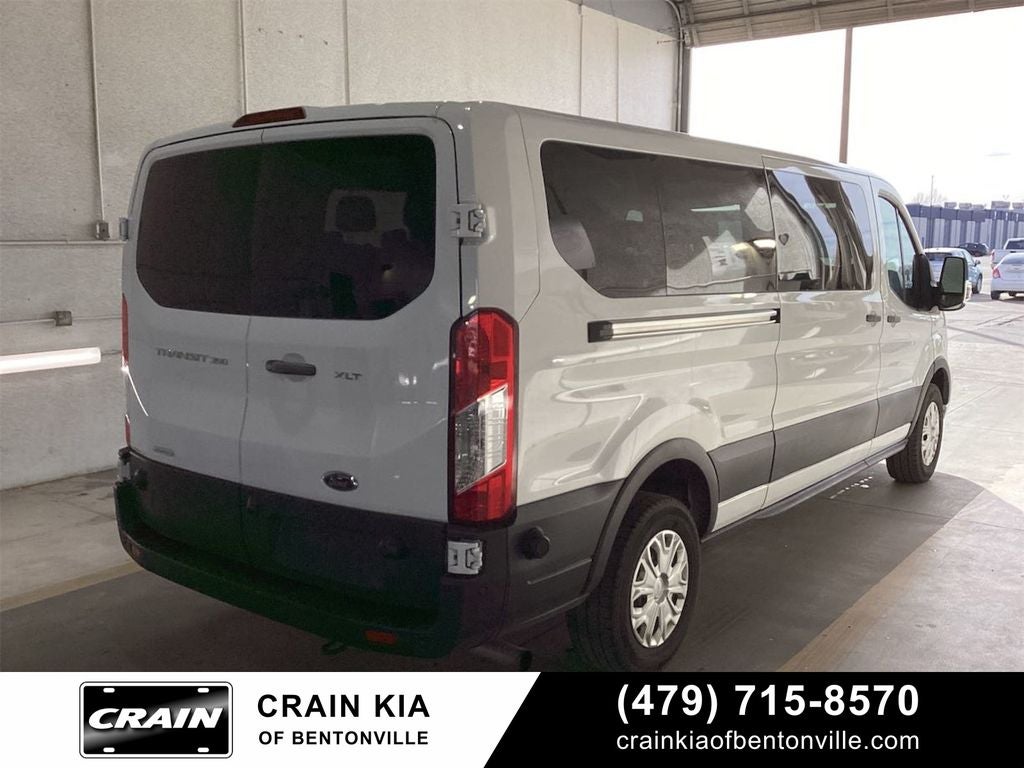 2024 Ford Transit-350 XLT - 12 PASSENGER / CLEAN CARFAX / ONE OWNER