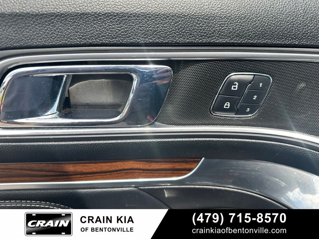 2017 Ford Explorer Limited - CLEAN CARFAX / LEATHER