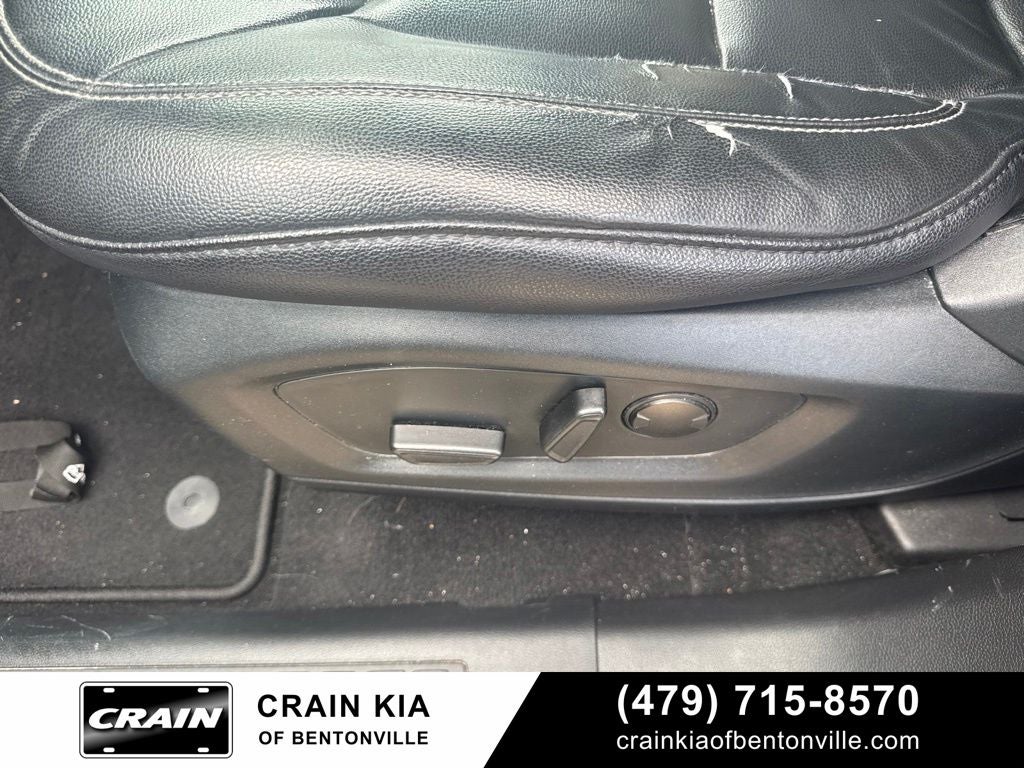 2020 Ford Explorer XLT - 4WD / PANORAMIC SUNROOF / CLEAN CARFAX