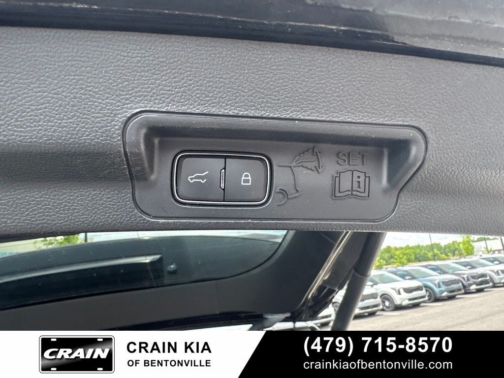 2020 Ford Explorer XLT - 4WD / PANORAMIC SUNROOF / CLEAN CARFAX
